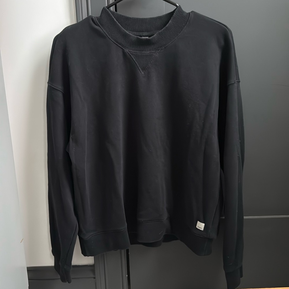 Vuori Black Crewneck Sweatshirt